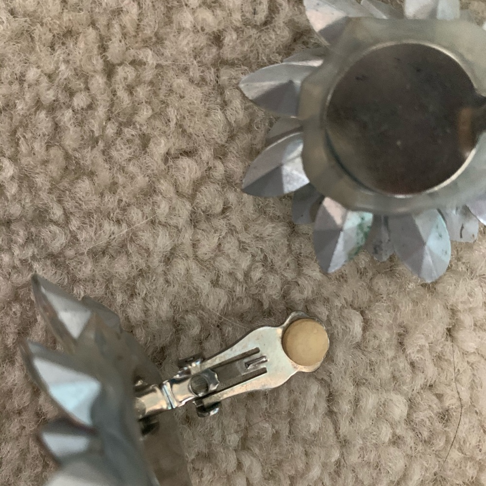 Rhinestone HP! Clip on Earrings aurora borealis - Picture 4 of 7